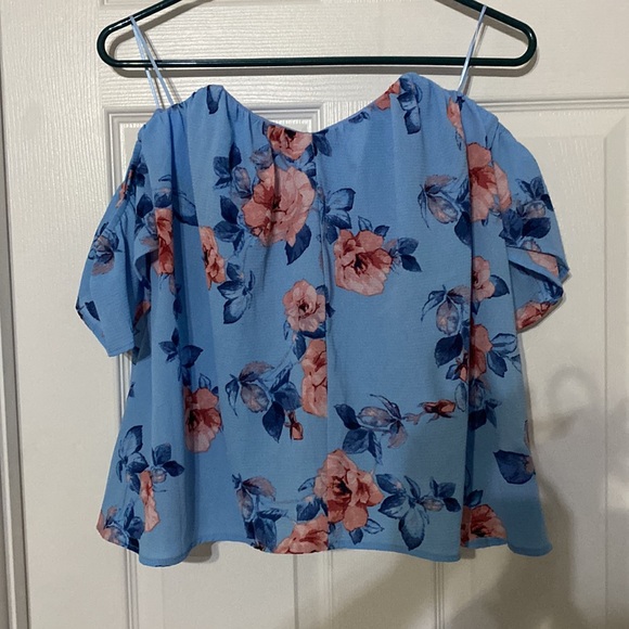 Blue Rain Tops - Flowy blouse